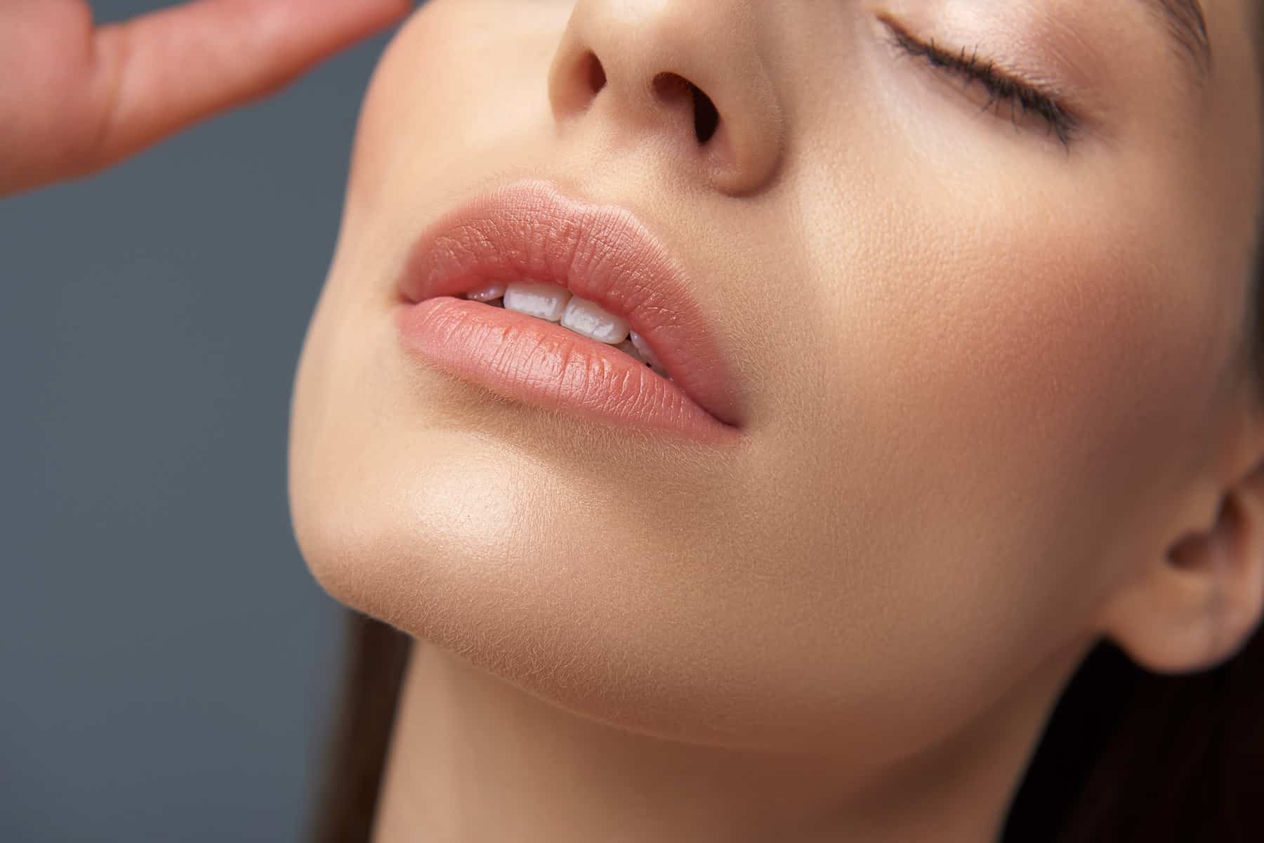 How to Tighten Facial Skin Safely